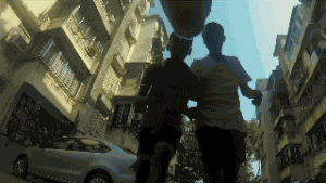 女孩逗狗惨遭毁容 | “人类，你的热情吓坏了我”-10.gif