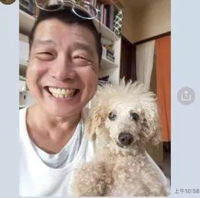 不抱狗的爸爸，突然宠幸把狗放到了腿上，狗砸愣了：不敢动...-7.jpeg