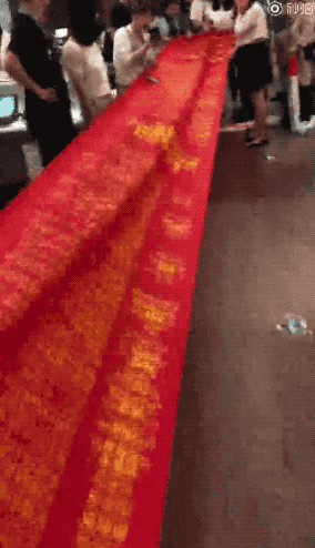 转发锦鲤做做白日梦，一不小心我也中了？！-5.gif